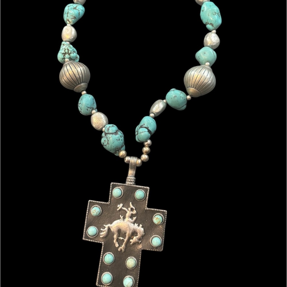 Chunky cross necklace